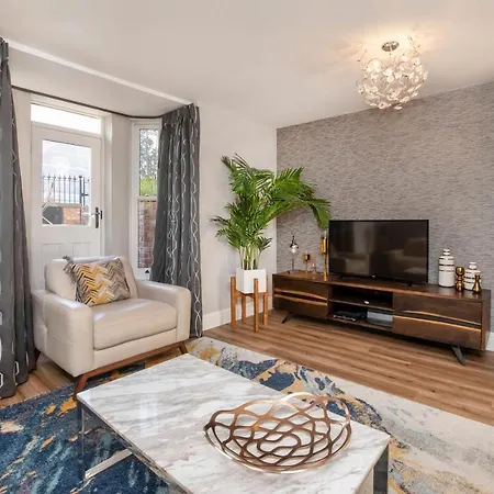 8 Blue Bridge- Elegant And Luxurious 1 Bedroom Apt- Free Parking