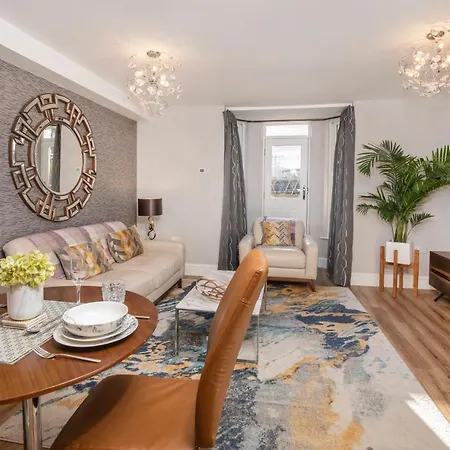 Lejlighed 8 Blue Bridge- Elegant And Luxurious 1 Bedroom Apt- Free Parking