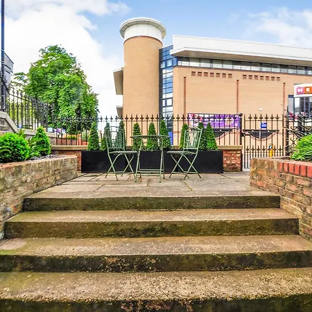 8 Blue Bridge- Elegant And Luxurious 1 Bedroom Apt- Free Parking Lejlighed *