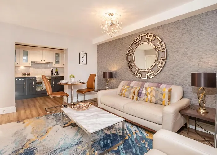 8 Blue Bridge- Elegant And Luxurious 1 Bedroom Apt- Free Parking * York